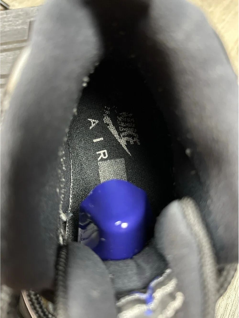 Size 8M - Jordan 11 Space Jam (2016)